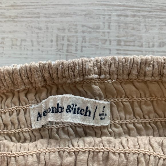 Abercrombie puff sleeve top / off the shoulder top - Picture 2 of 2